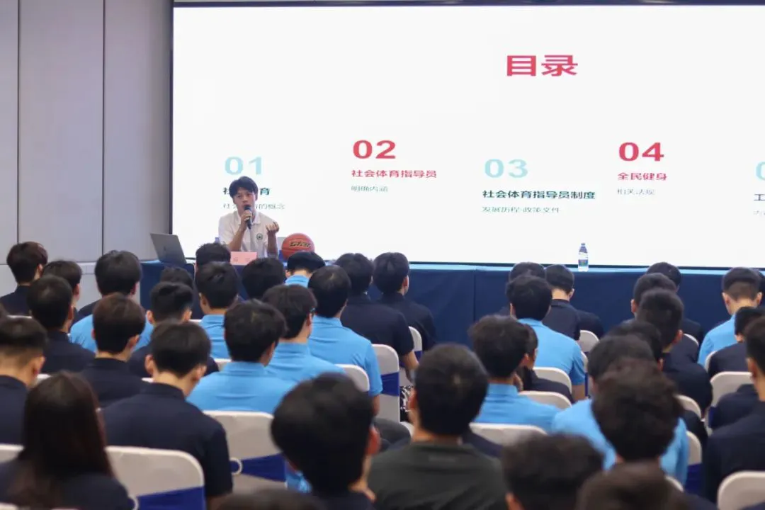 如何安排篮球主力的赛季前训练_0